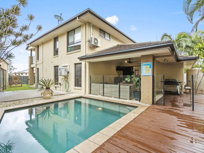 8 Long Island Drive, Windaroo, QLD 4207 AUS