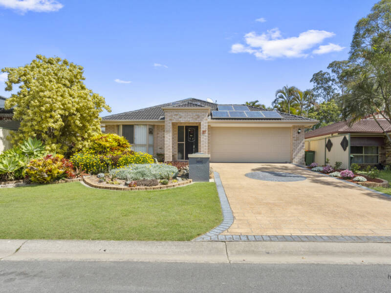 27 Albert Valley Drive, Bahrs Scrub, QLD 4207 AUS