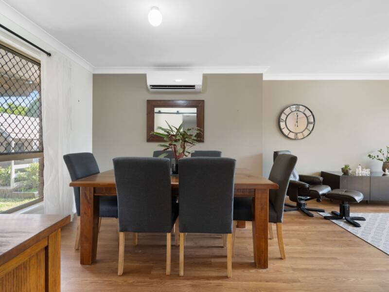 25 Laura Anne Drive, Windaroo, QLD 4207 AUS