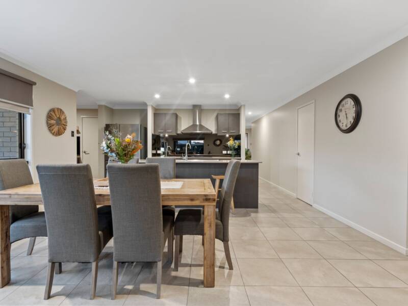31 Lucinda Road, Logan Village, QLD 4207 AUS