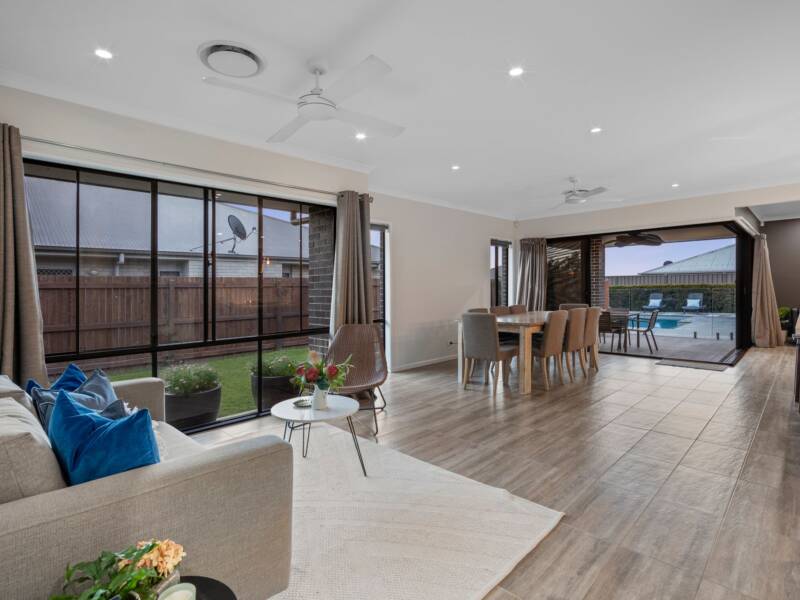 49 Ardee Place, Logan Village, QLD 4207 AUS