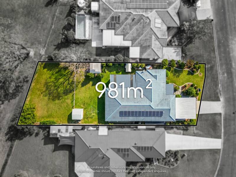 25 Laura Anne Drive, Windaroo, QLD 4207 AUS