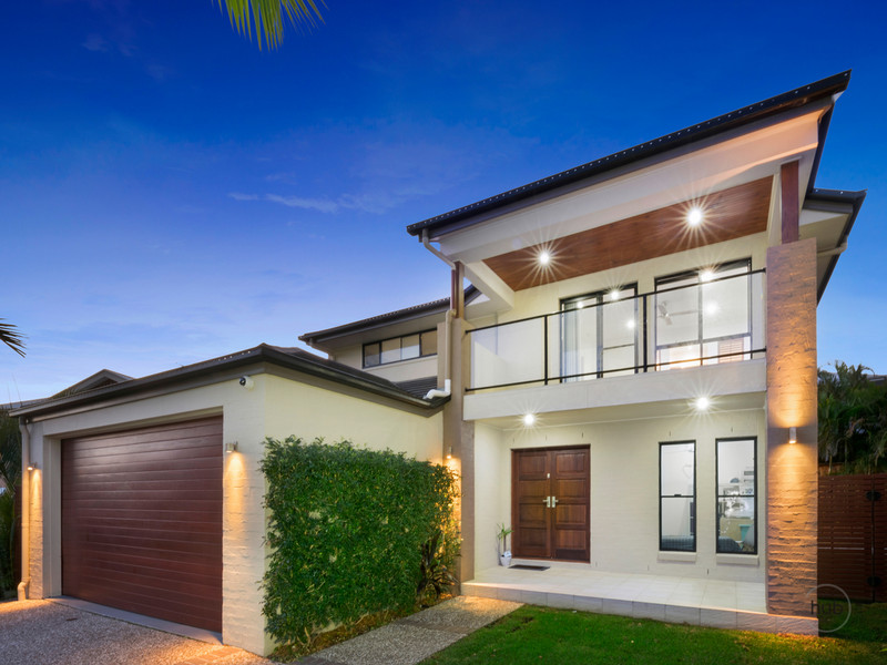 8 Long Island Drive, Windaroo, QLD 4207 AUS