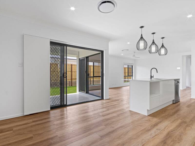 10 Barunga Street, Yarrabilba, QLD 4207 AUS