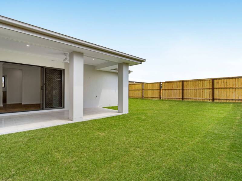10 Barunga Street, Yarrabilba, QLD 4207 AUS