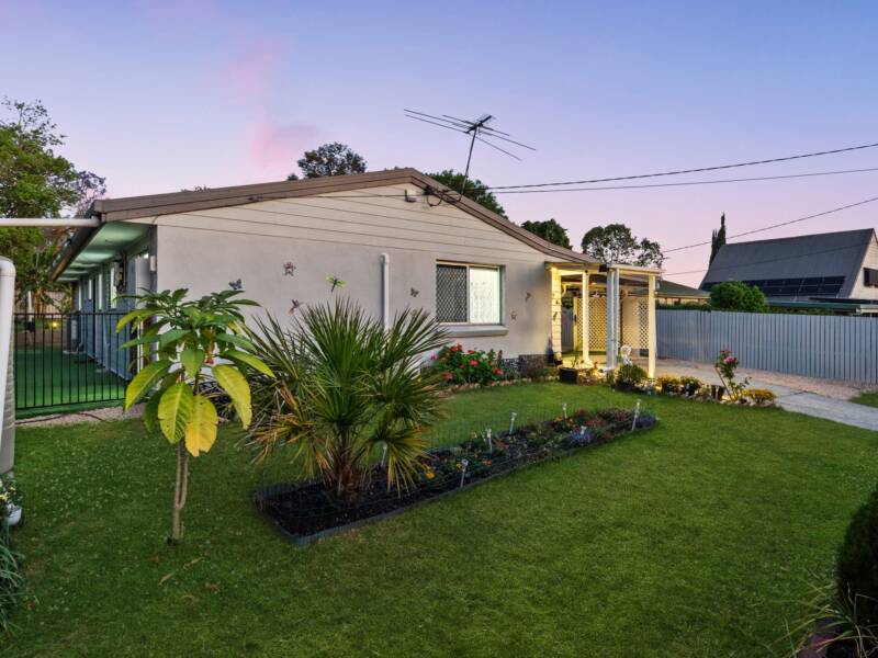 35 Montrose Avenue, Bethania, QLD 4205 AUS