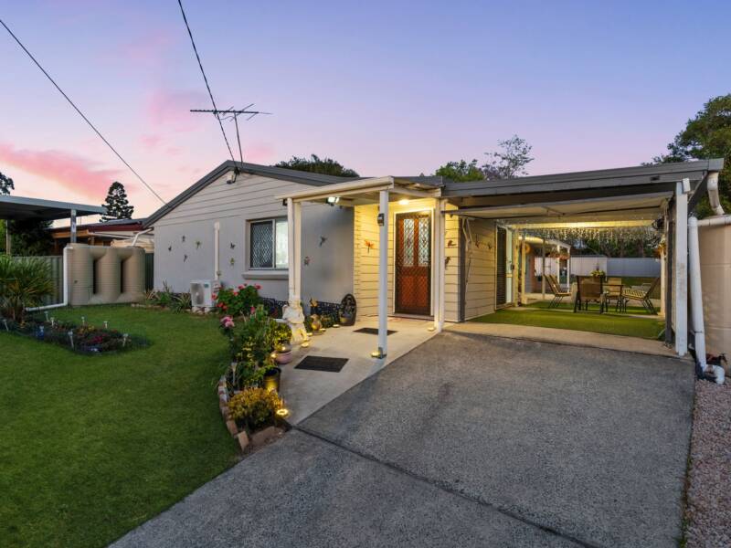 35 Montrose Avenue, Bethania, QLD 4205 AUS