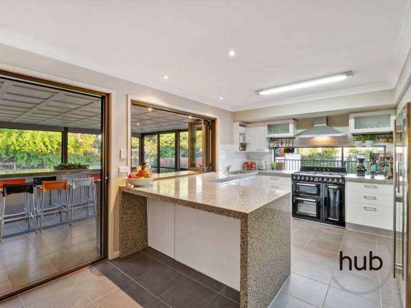 26 Kaiser Drive, Windaroo, QLD 4207 AUS