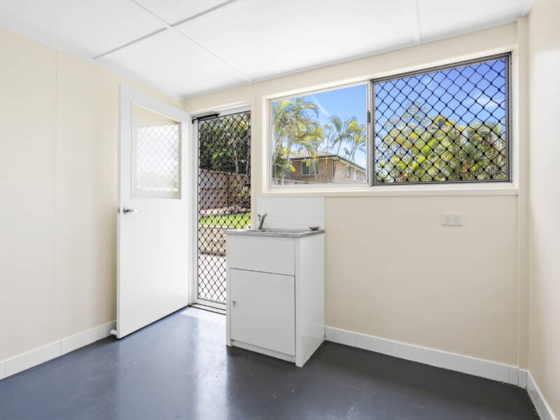 13 Roebuck Avenue, Eagleby, QLD 4207 AUS