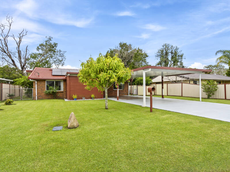 8 Baradine Street, Mount Warren Park, QLD 4207 AUS