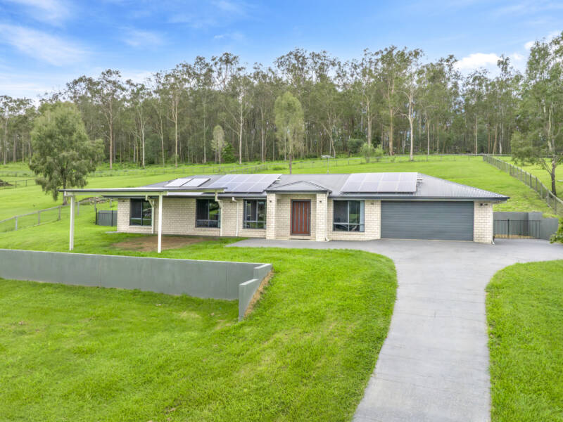 110-114 Munroe Drive, Woodhill, QLD 4285 AUS