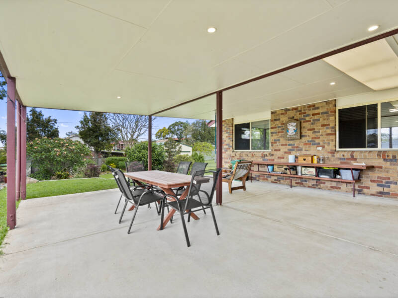 42 Kaiser Drive, Windaroo, QLD 4207 AUS