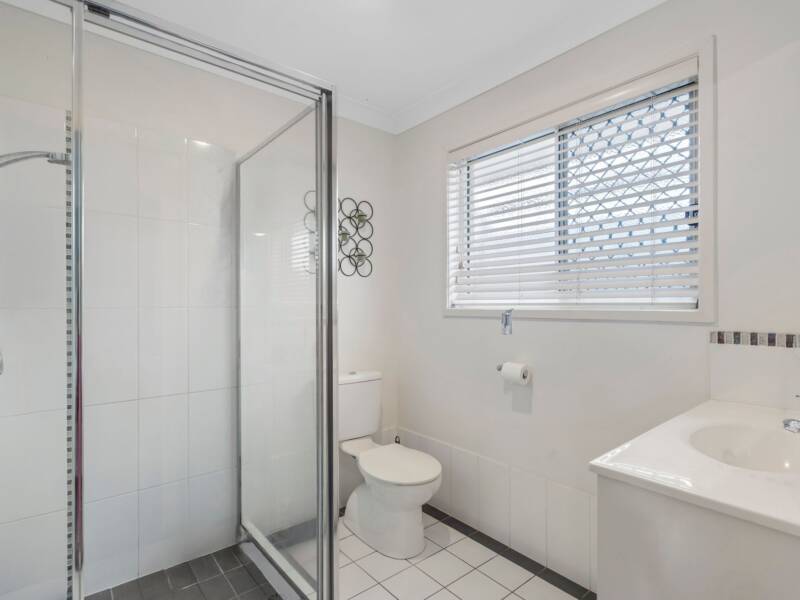16 Herberton Street, Waterford, QLD 4133 AUS