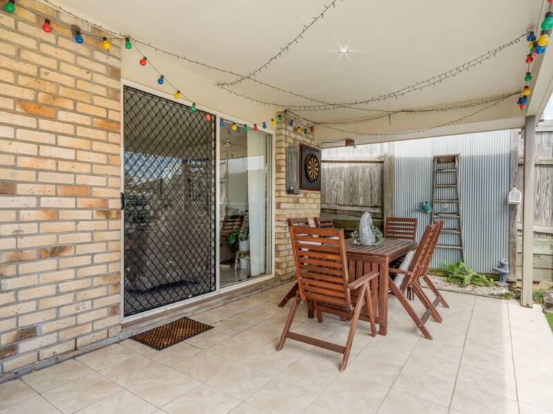 16 Herberton Street, Waterford, QLD 4133 AUS