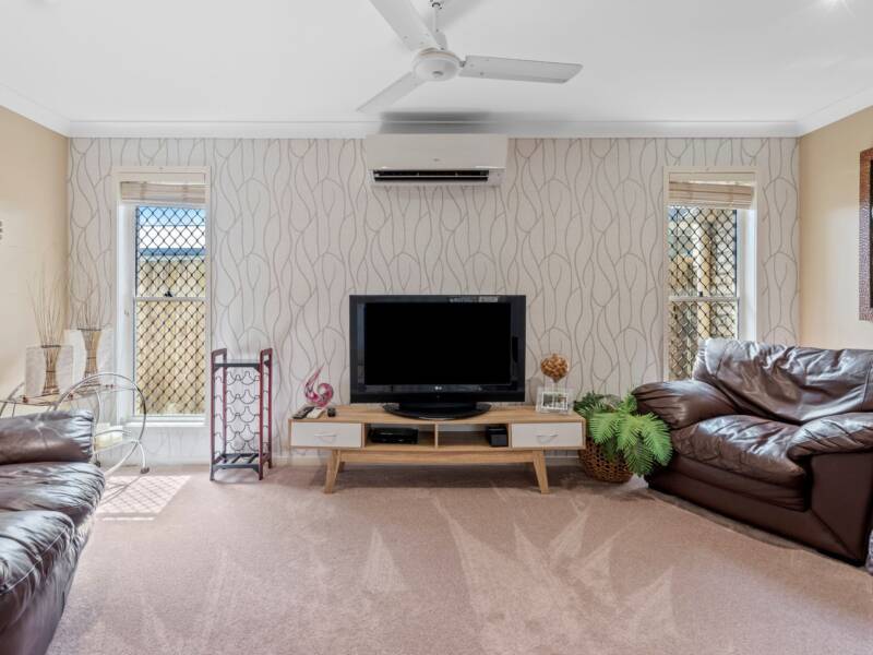 16 Herberton Street, Waterford, QLD 4133 AUS