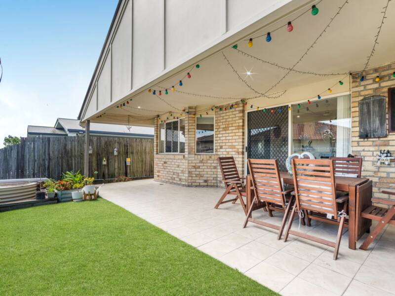 16 Herberton Street, Waterford, QLD 4133 AUS
