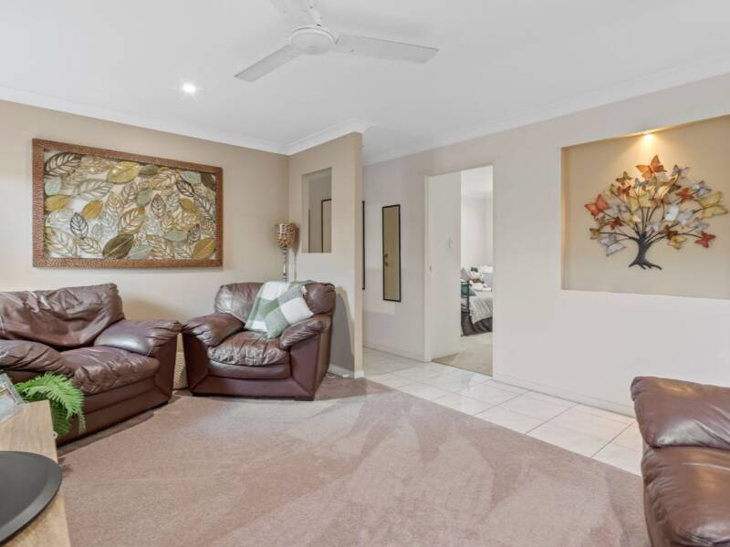 16 Herberton Street, Waterford, QLD 4133 AUS