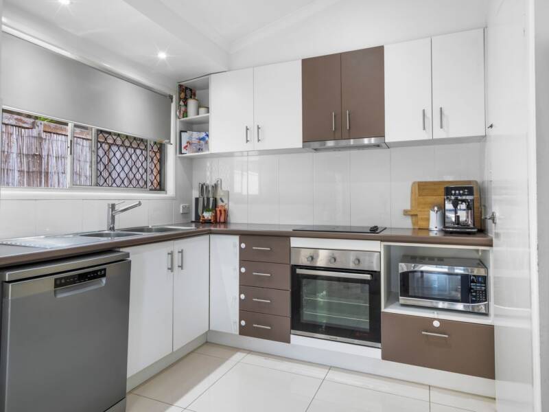 13 Lima Street, Edens Landing, QLD 4207 AUS