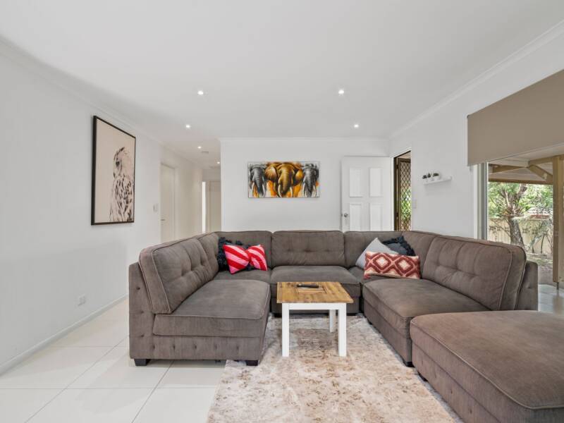13 Lima Street, Edens Landing, QLD 4207 AUS
