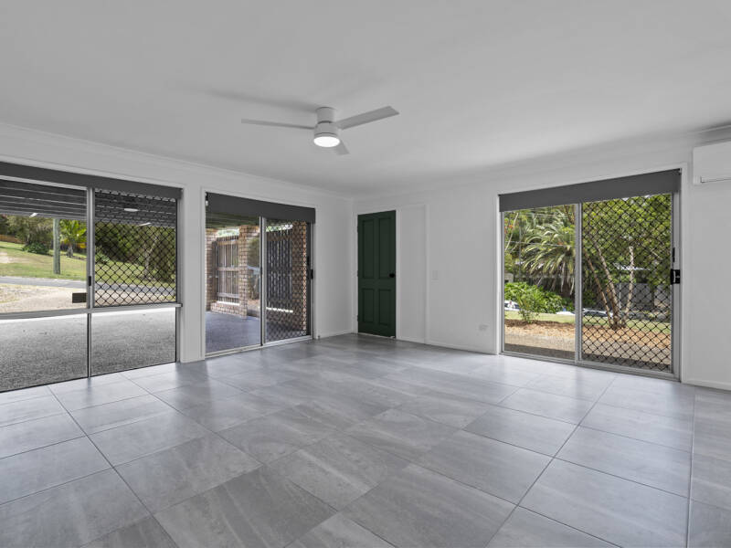 Mount Warren Park, QLD 4207 AUS