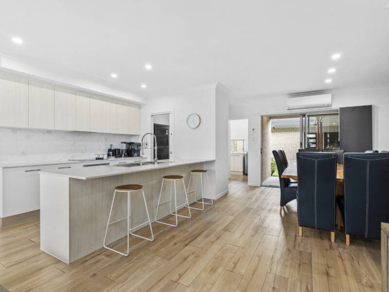 4 Girvan Lane, Belivah, QLD 4207 AUS