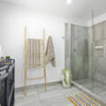 18- 20 Hillview Crescent, Bahrs Scrub, QLD 4207 AUS