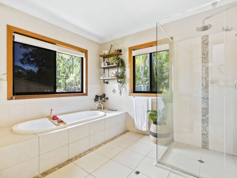 14 Lagovista Tce, Bahrs Scrub, QLD 4207 AUS