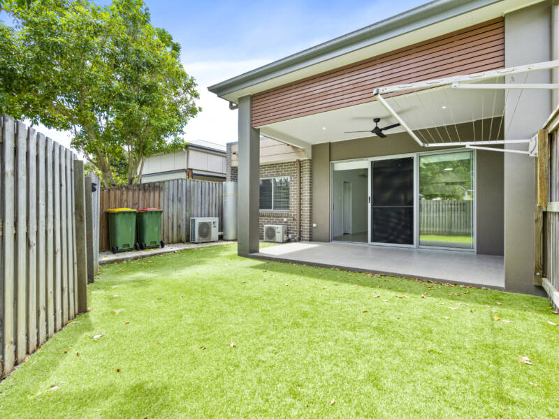 11/1-5 Anna Louise Tce, Windaroo, QLD 4207 AUS