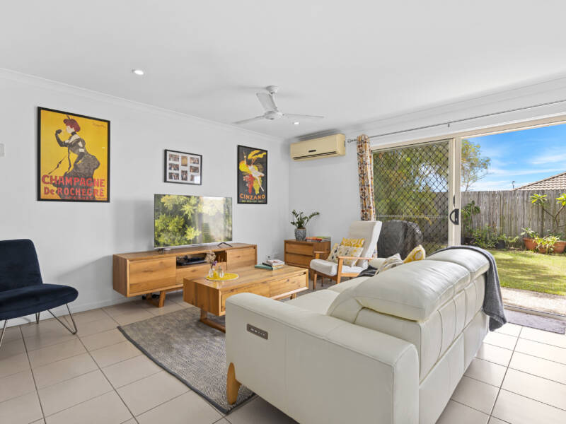 1B Oakvale Avenue, Holmview, QLD 4207 AUS