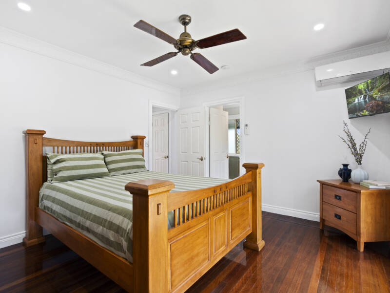 18- 20 Hillview Crescent, Bahrs Scrub, QLD 4207 AUS