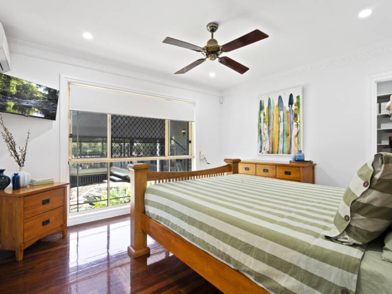 18- 20 Hillview Crescent, Bahrs Scrub, QLD 4207 AUS