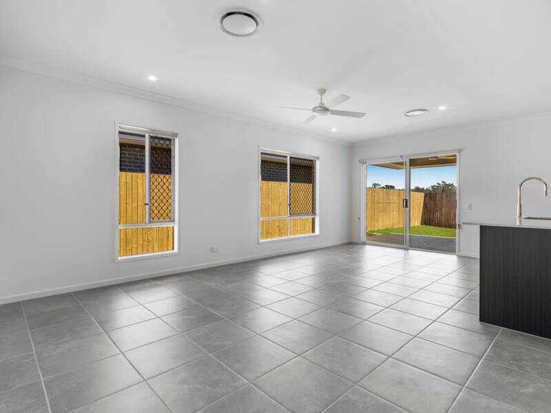 46 Hann Street, South Maclean, QLD 4280 AUS