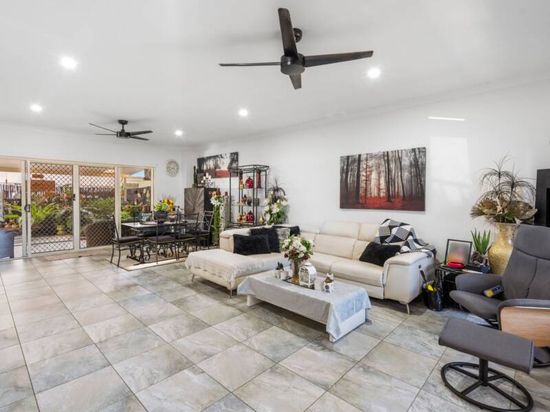 1/21 Sueinnes Street, Eagleby, QLD 4209 AUS