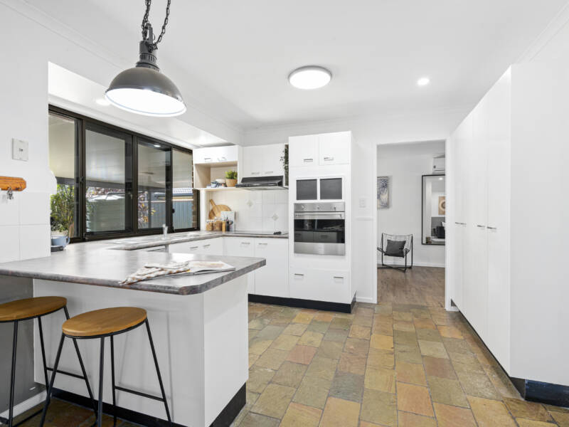48 Bannockburn Road, Windaroo, QLD 4207 AUS