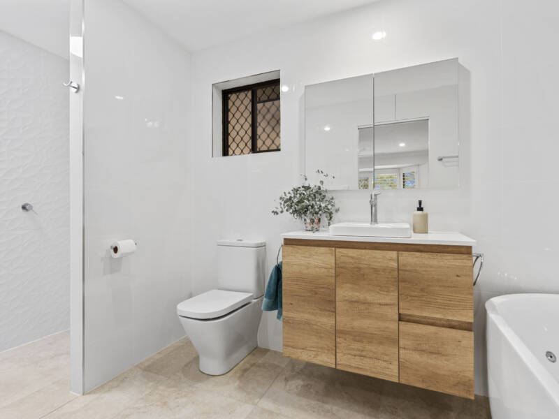 27 Kaiser Drive, Windaroo, QLD 4207 AUS