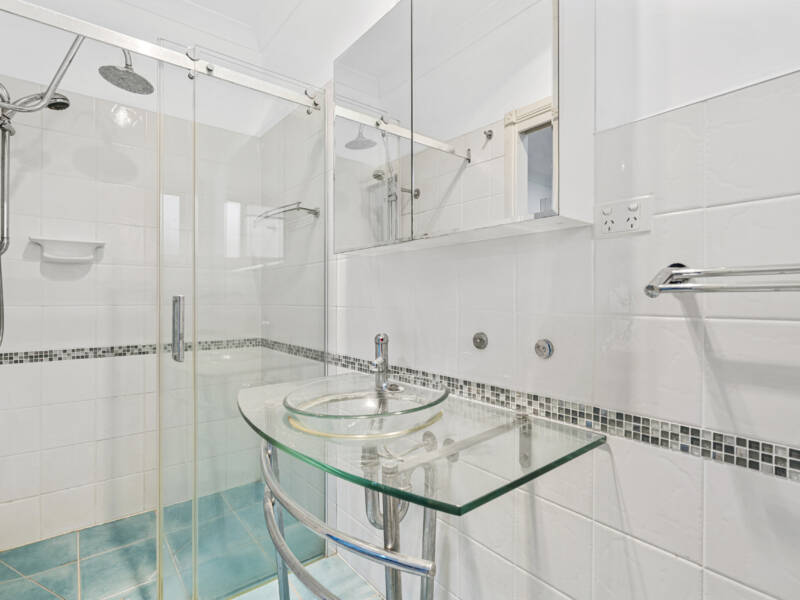 7 Ernest Street, Windaroo, QLD 4207 AUS
