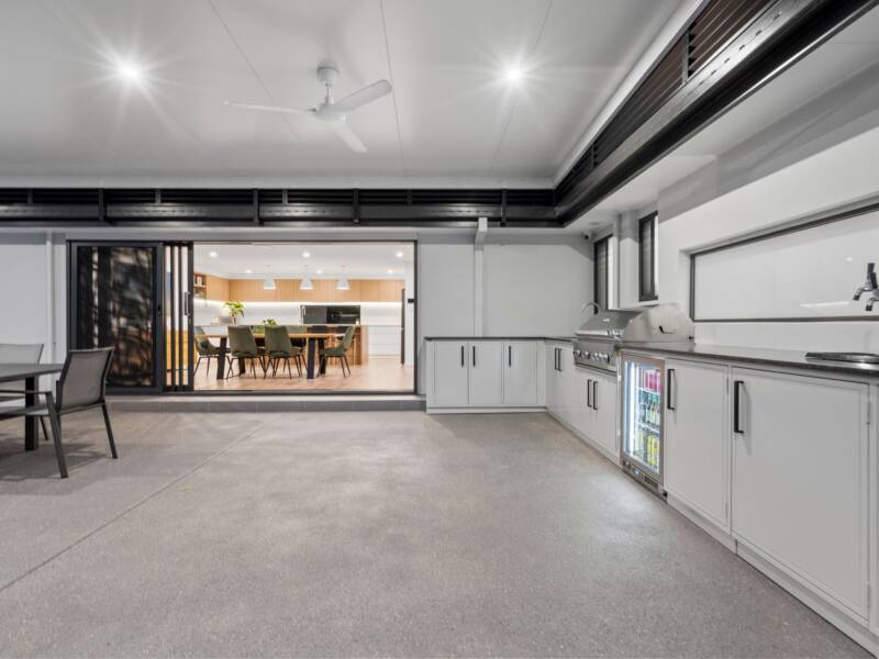 15 Janine Drive, Bahrs Scrub, QLD 4207 AUS
