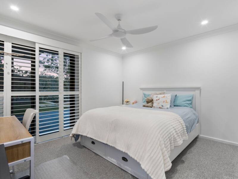 15 Janine Drive, Bahrs Scrub, QLD 4207 AUS