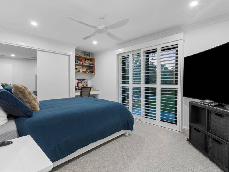 15 Janine Drive, Bahrs Scrub, QLD 4207 AUS