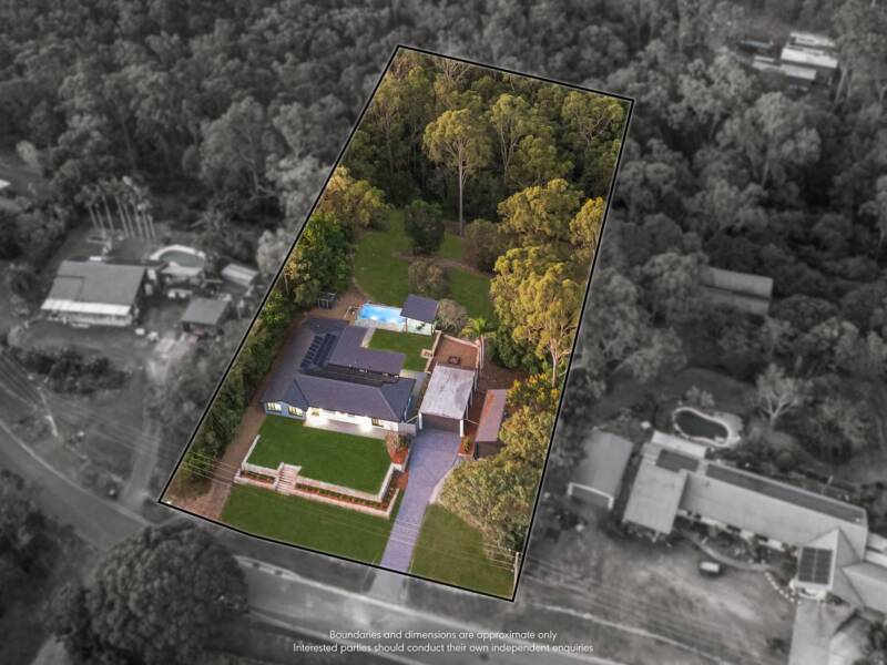 15 Janine Drive, Bahrs Scrub, QLD 4207 AUS
