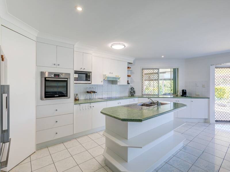 22 Anna Louise Terrace, Windaroo, QLD 4207 AUS