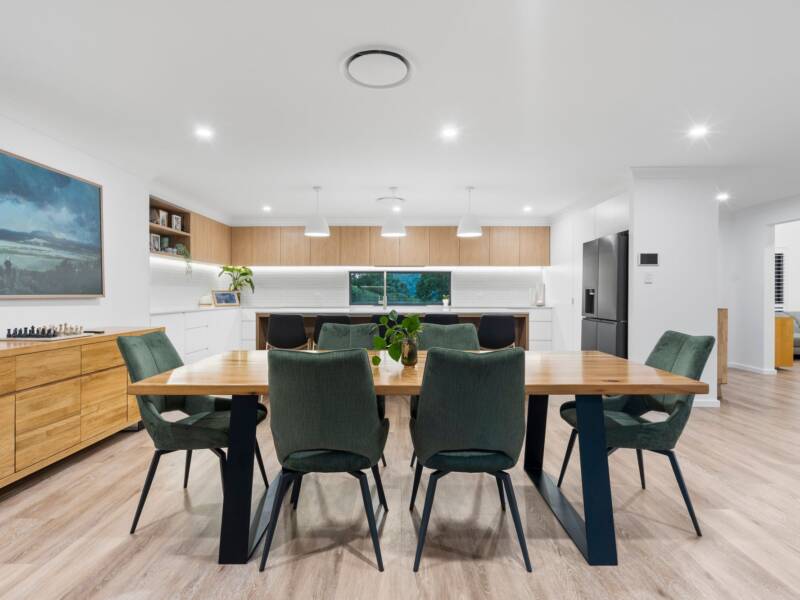 15 Janine Drive, Bahrs Scrub, QLD 4207 AUS