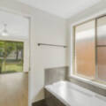 8 Kinross Lane, Bethania, QLD 4205 AUS