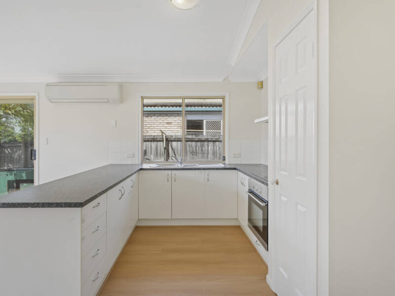 8 Kinross Lane, Bethania, QLD 4205 AUS