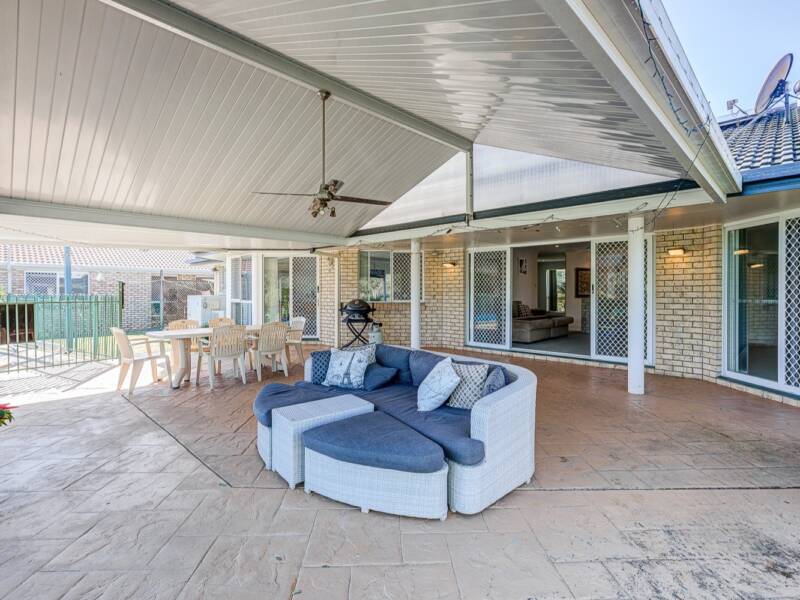 22 Anna Louise Terrace, Windaroo, QLD 4207 AUS