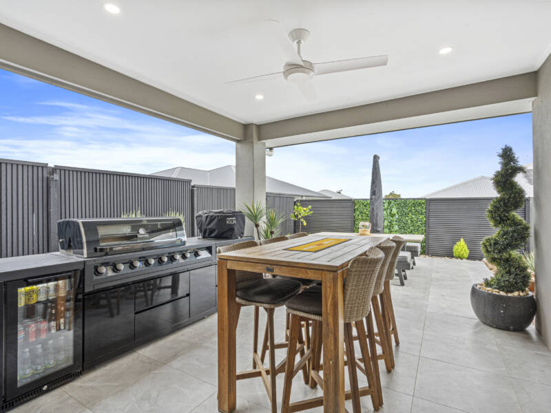 6 Frankel Road, Beaudesert, QLD 4285 AUS