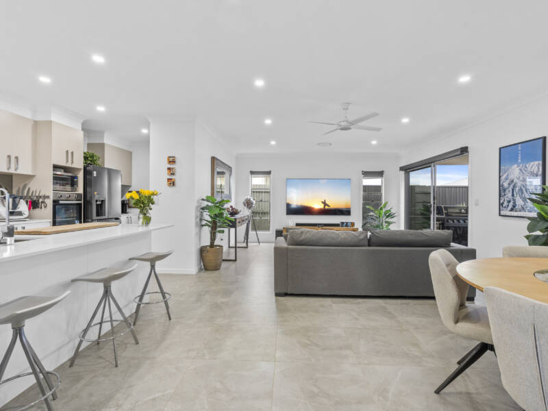 6 Frankel Road, Beaudesert, QLD 4285 AUS
