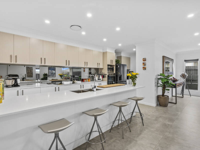 6 Frankel Road, Beaudesert, QLD 4285 AUS
