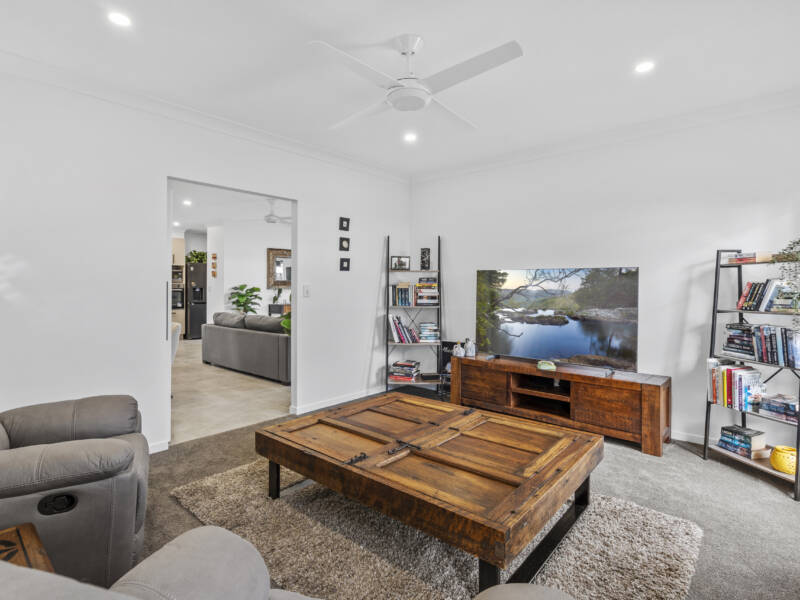 6 Frankel Road, Beaudesert, QLD 4285 AUS