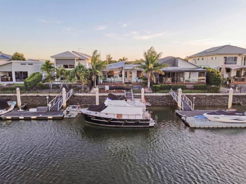 14 Paradise Parade, Jacobs Well, QLD 4208 AUS
